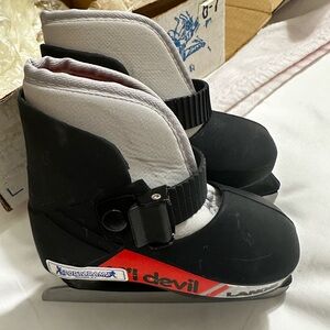 Lange Black and Red Kids Ice Skates